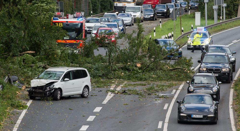 Sedam poginulih u olujnom nevremenu na sjeveru i istoku Njemačke