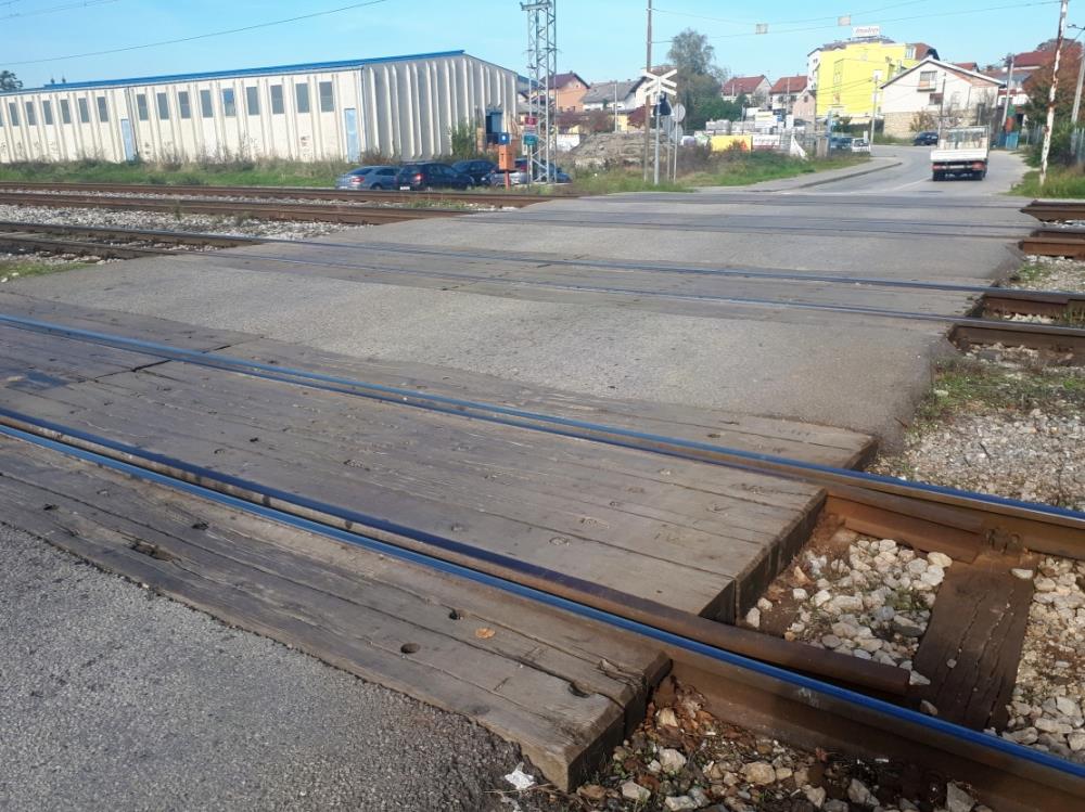 Privremeno se zatvara željeznički prijelaz Jelkovečka kod sajmišta