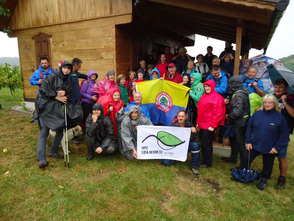 HPD Lipa organiziralo ljetni planinarski pohod na Lipu