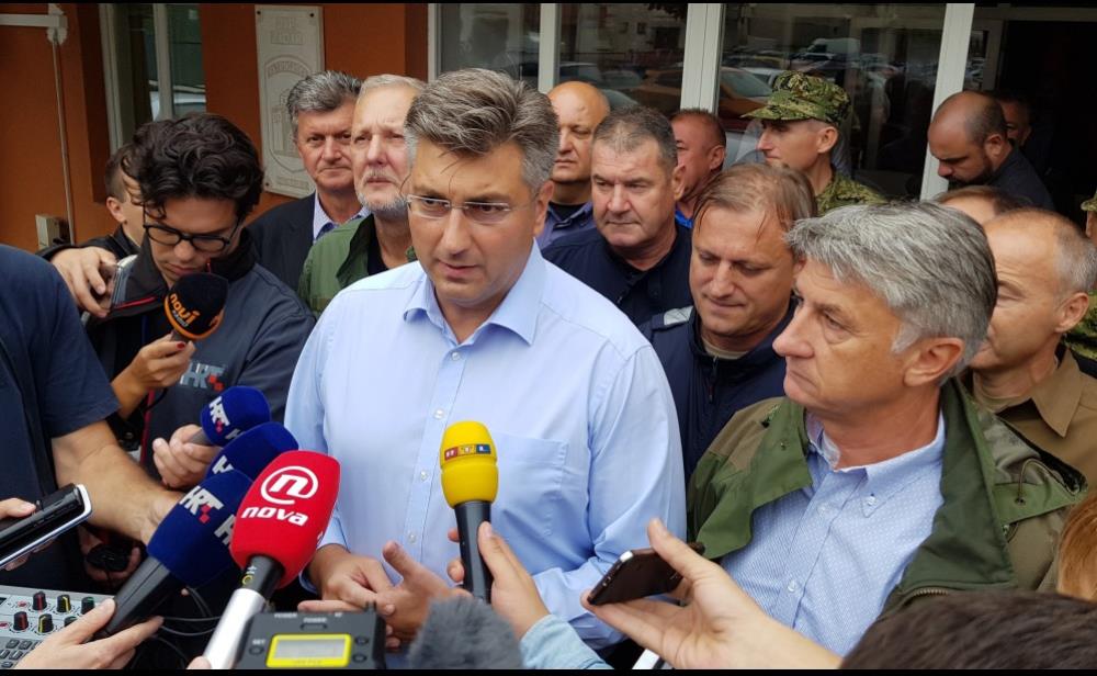 Plenković: U Zadru nema ljudskih žrtava, sve ekipe su na terenu