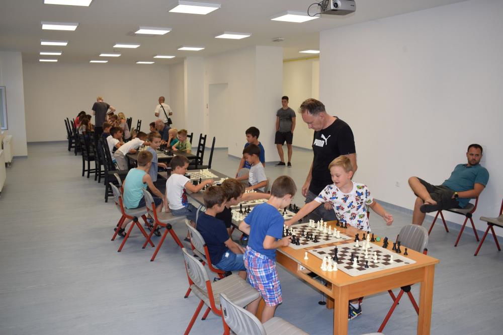 U Šahovskom klubu u u tijeku je Ljetna škola šaha za djecu