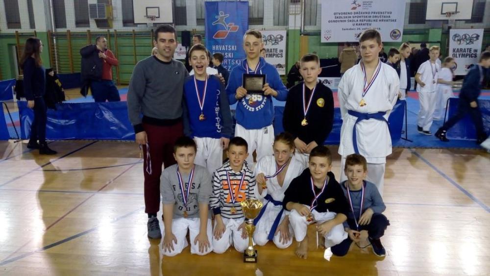 Učenici OŠ Jelkovec, državni prvaci u karateu