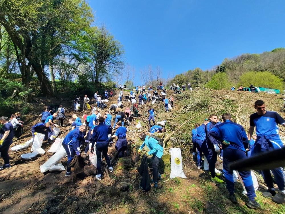 Dvije stotine volontera počistilo je u subotu potok Bielek u Planini Donjoj