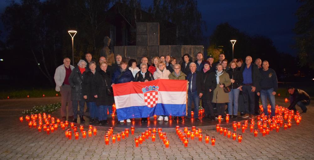 Vukovar i Škabrnja nisu zaboravljeni i večeras u Sesvetama gore lampaši