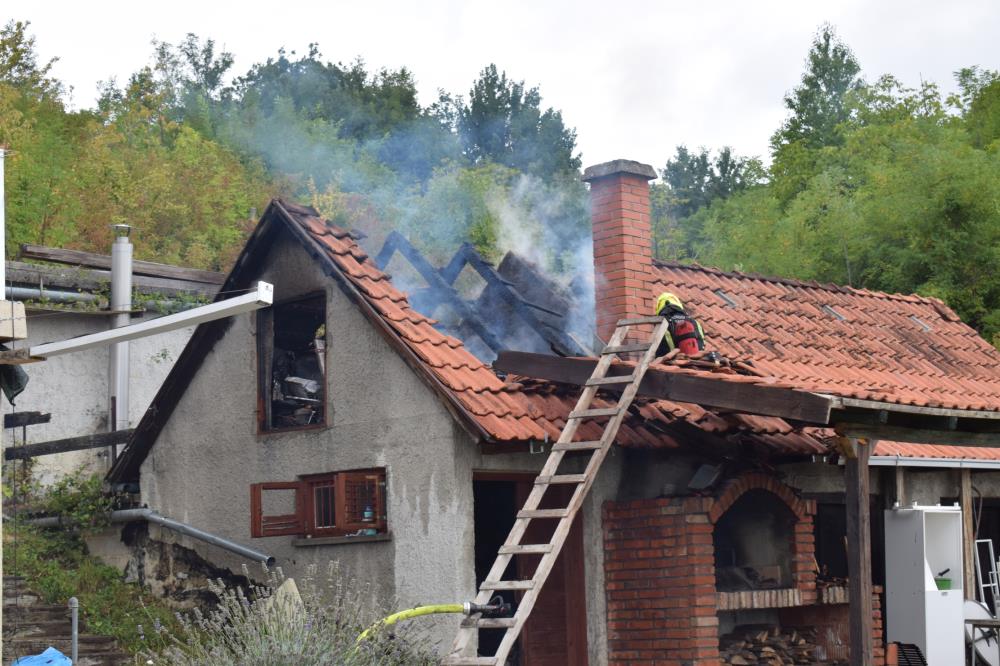 Požar krova u Gornjem Vugrovcu