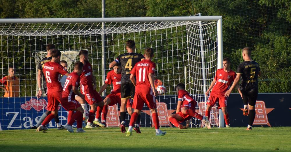 Ponovo poraz: Na svom terenu nogometaši Sesveta u zadnjim minutama izgubili već dobivenu utakmicu 
