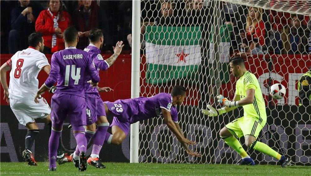 Benzema u Sevilli spasio Realov rekordni niz bez poraza