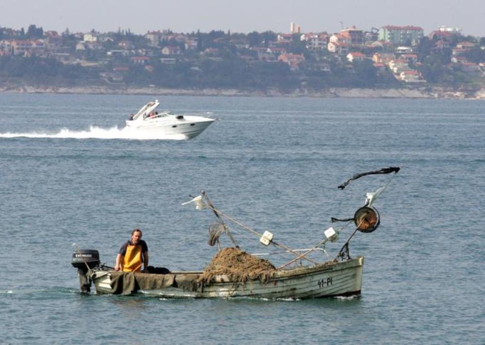 Hrvatska policija šalje kazne slovenskim ribarima iz Savudrijske vale
